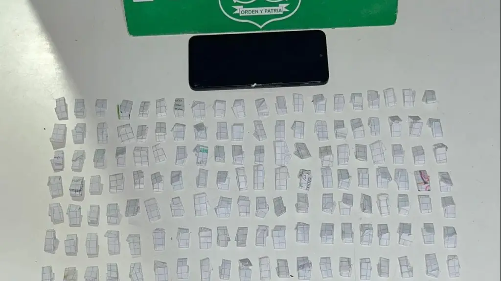 La droga era escondida entre las vestimentas del detenido, Cedida