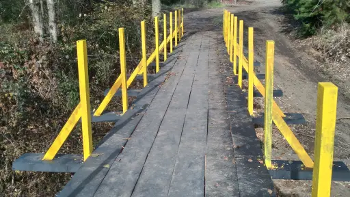 Culminan trabajos de reposición de pasarela peatonal sobre río Huaqui: unirá sectores de Higuerillas con El Olivo