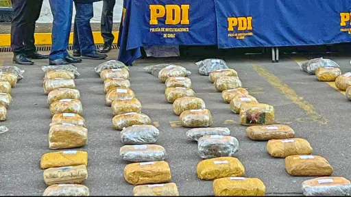 Realizaban delivery: Detienen a cinco extranjeros con 110 kilos de marihuana y 15 kilos de cocaína