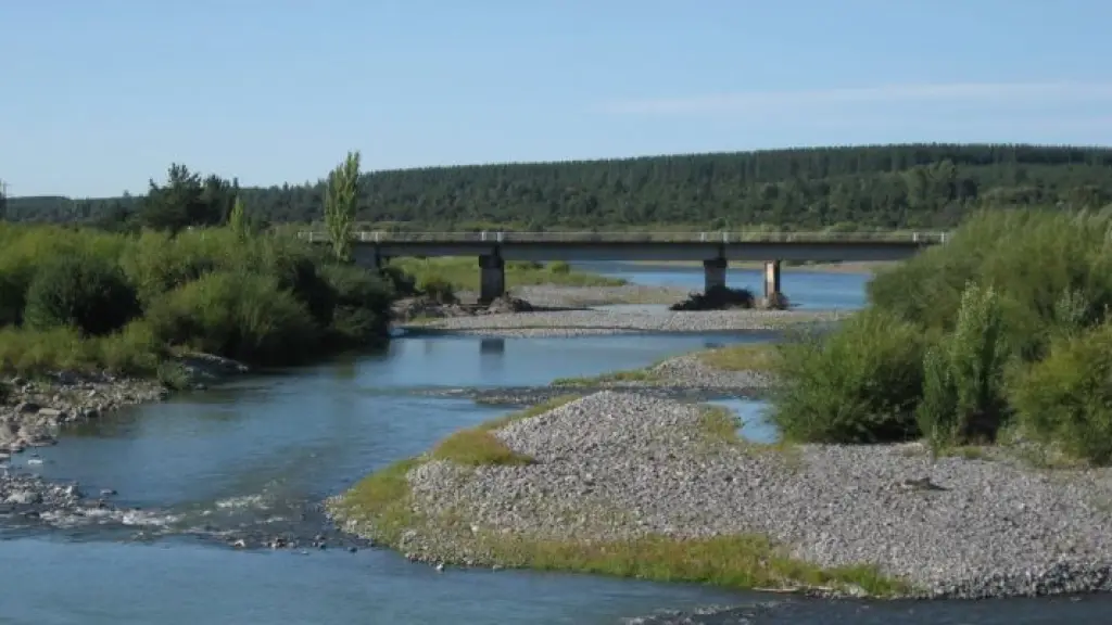 Sigue la disputa por el uso de las aguas del río Laja., Cedida