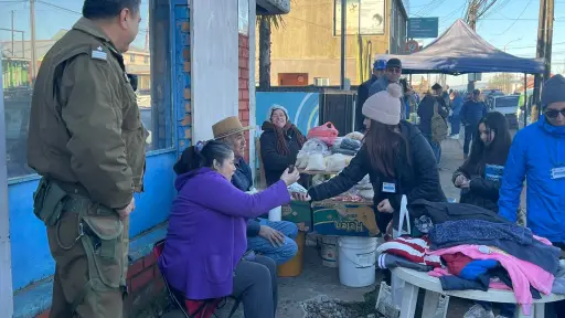 Voluntariado Juvenil  Reparte Desayunos a Personas en Situación de Calle y Adultos Mayores en Nacimiento