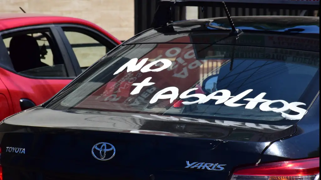 Asaltos en Los Ángeles, La Tribuna