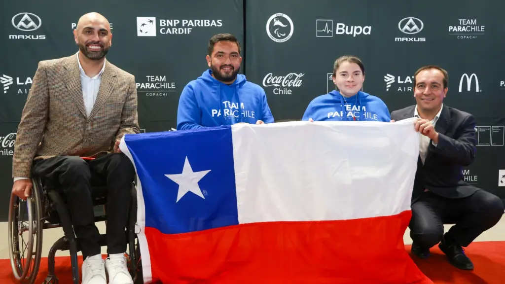 Francisco Cayulef y Camila Campos serán los abanderados del Team ParaChile, La Tribuna