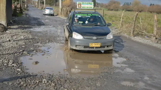 Vecinos de Villa San Francisco llevan más de 25 años esperando soluciones por el mal estado de las calles