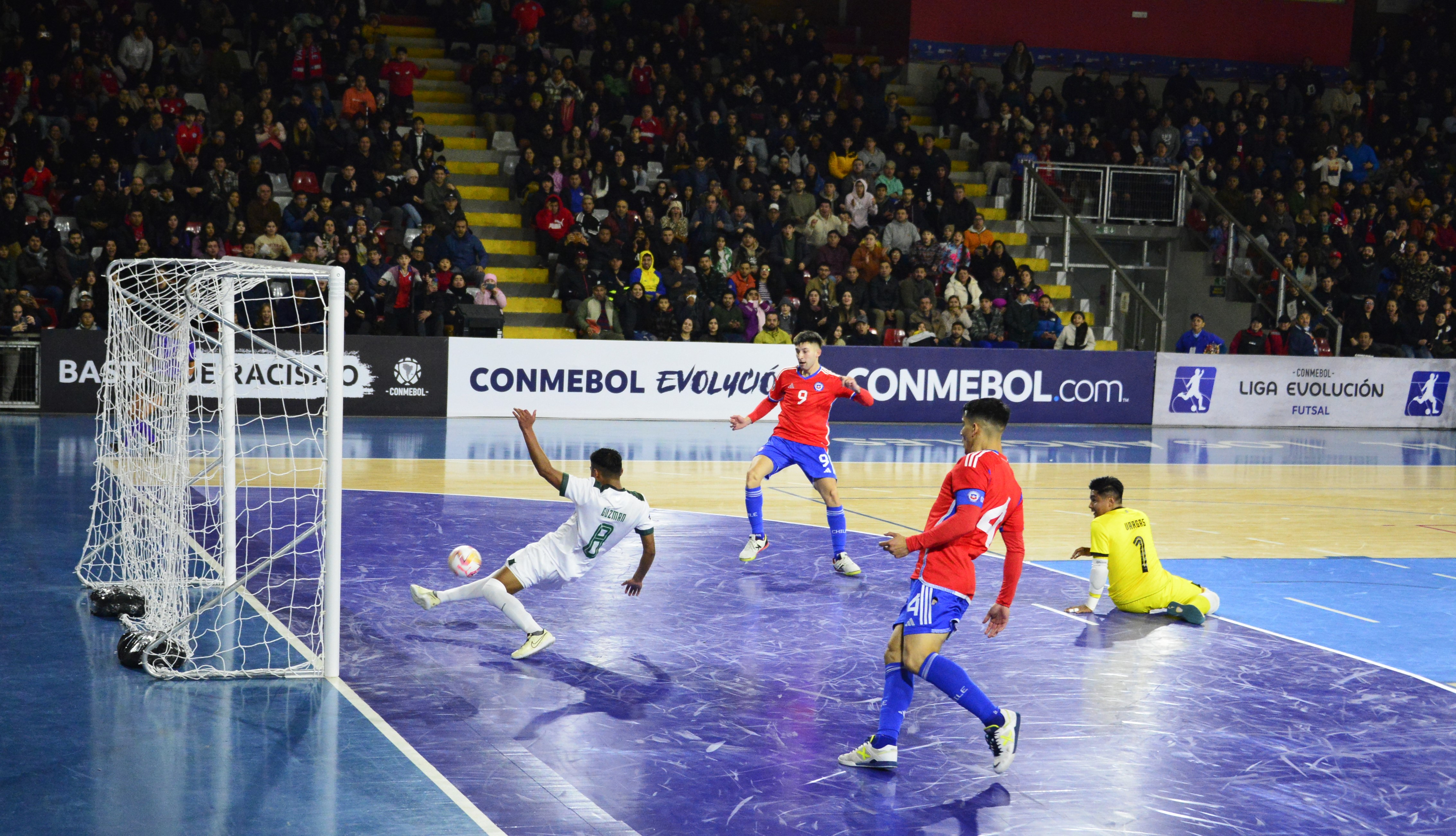 La selección chilena de futsal tuvo un auspicioso debut en la Liga Evolución Futsal Zona Sur Conmebol 2024 / La Tribuna