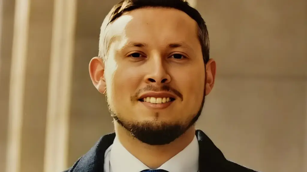 Javier Russell, Cedida