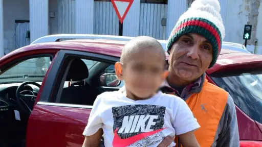 Papá de niño angelino que padece rarísima enfermedad caminará a La Moneda para que ayuden a su hijo