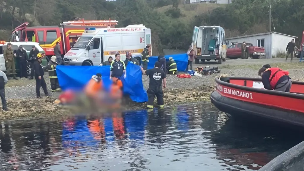 Mujer de 85 años junto a su hijo mueren luego que su camioneta se precipitó al mar en Chiloé, Cedida
