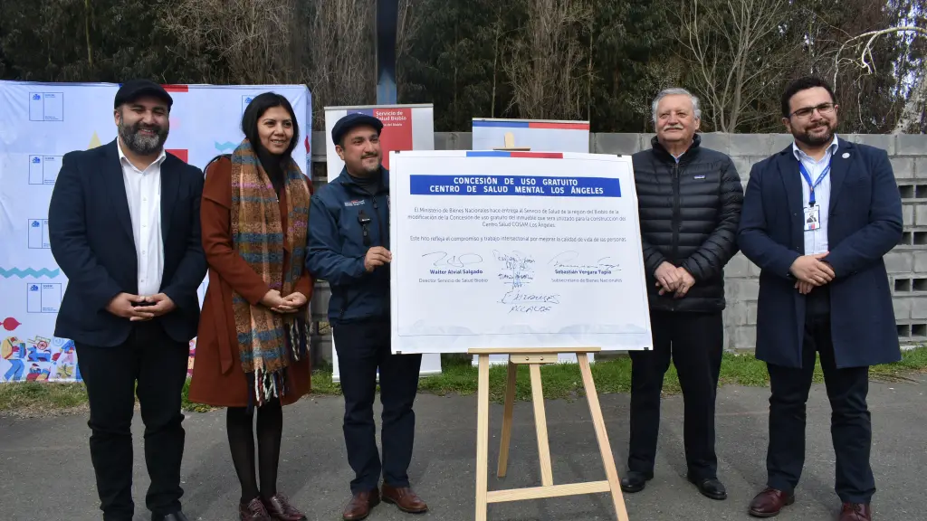 Durante la mañana de este martes se formalizó la entrega del terreno que permitirá la construcción del Centro de Salud Mental., La Tribuna