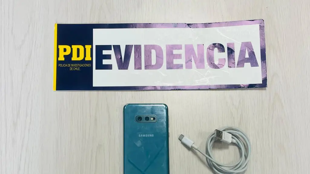 Celular incautado por la PDI, PDI