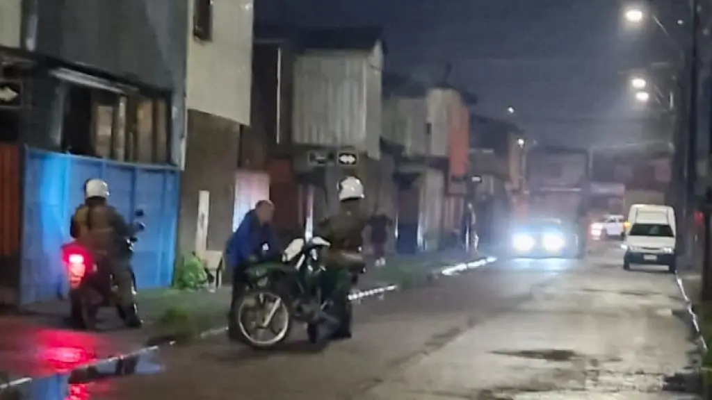 Ronda policial de carabineros / Carabineros