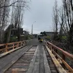 Habilitan Puente Pradenas para paso de vehículos tras siete semanas inhabilitado  