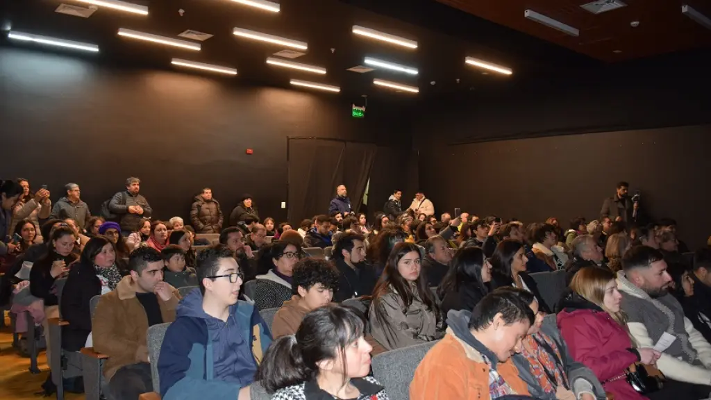 Primera muestra de documentales de Escuela de Cine de Los Ángeles 1 | Nicolás Maureira | La Tribuna