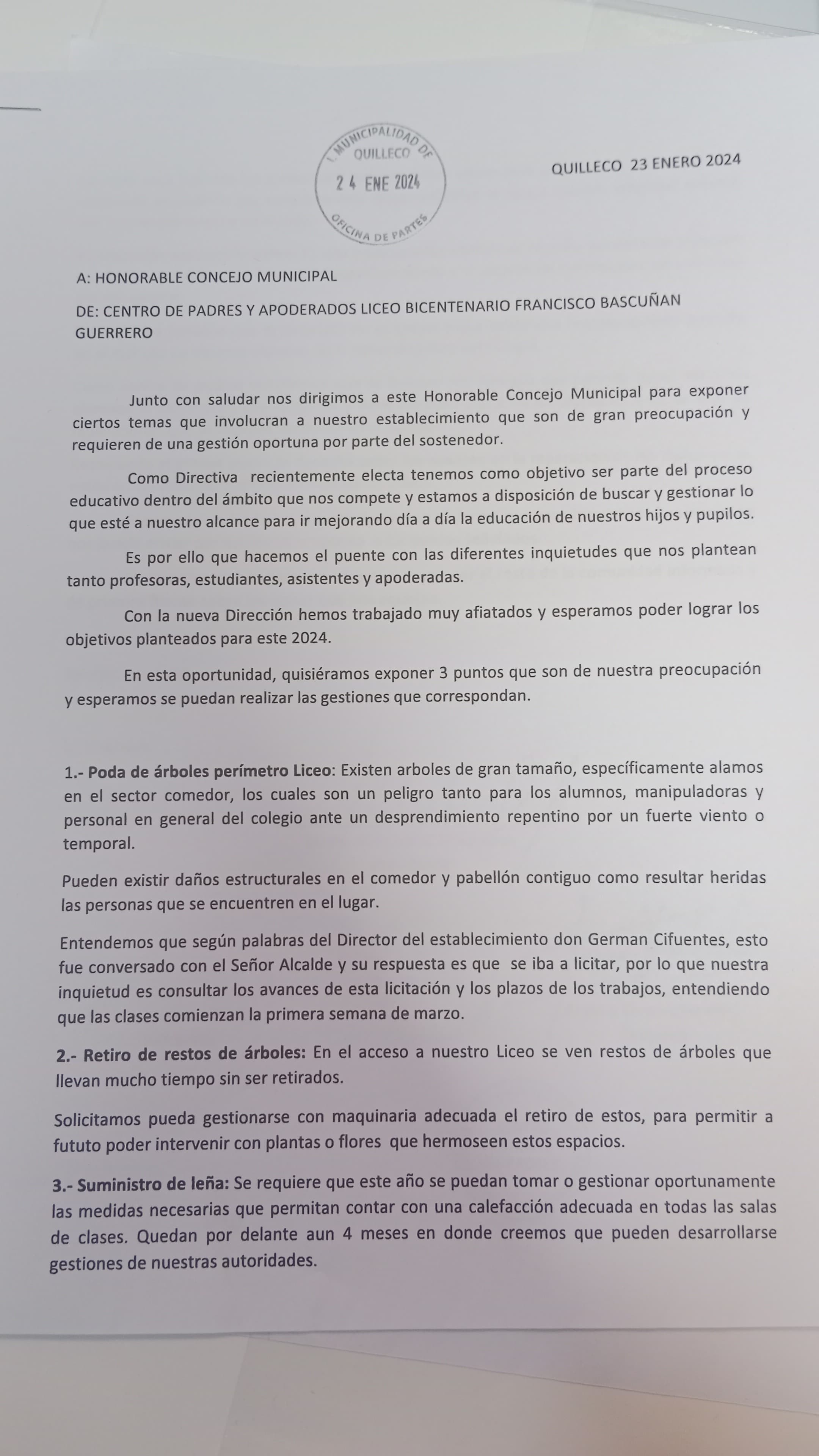 Desde Centro de Padres y Apoderados hicieron ver que esta situación ya habría sido informada con antelación, indicando que nos preocupa la falta de atención y la indiferencia que hay con respecto a estos temas. Sentimos que nuestras observaciones no son  / Cedida