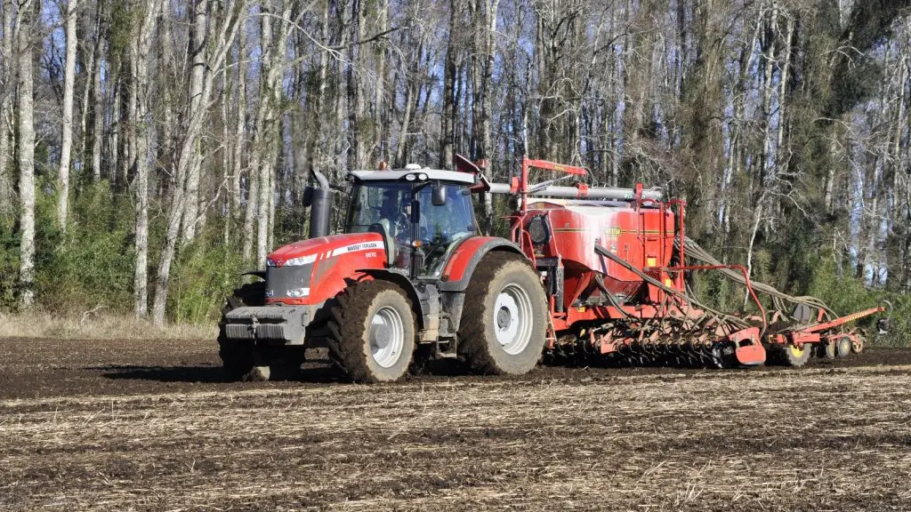 Los agricultores pidieron exceptuar a los tractores de uso agrícola en la normativa, debido a su bajo impacto en las emisiones totales de gases de efecto invernadero.