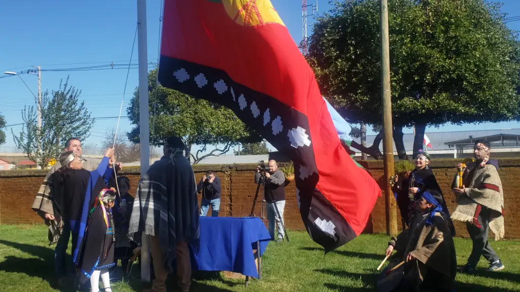 Izamiento de la bandera, Cedida por Municipalidad de Cabrero