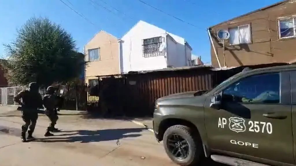 Operativo antidrogas del OS7 , Carabineros