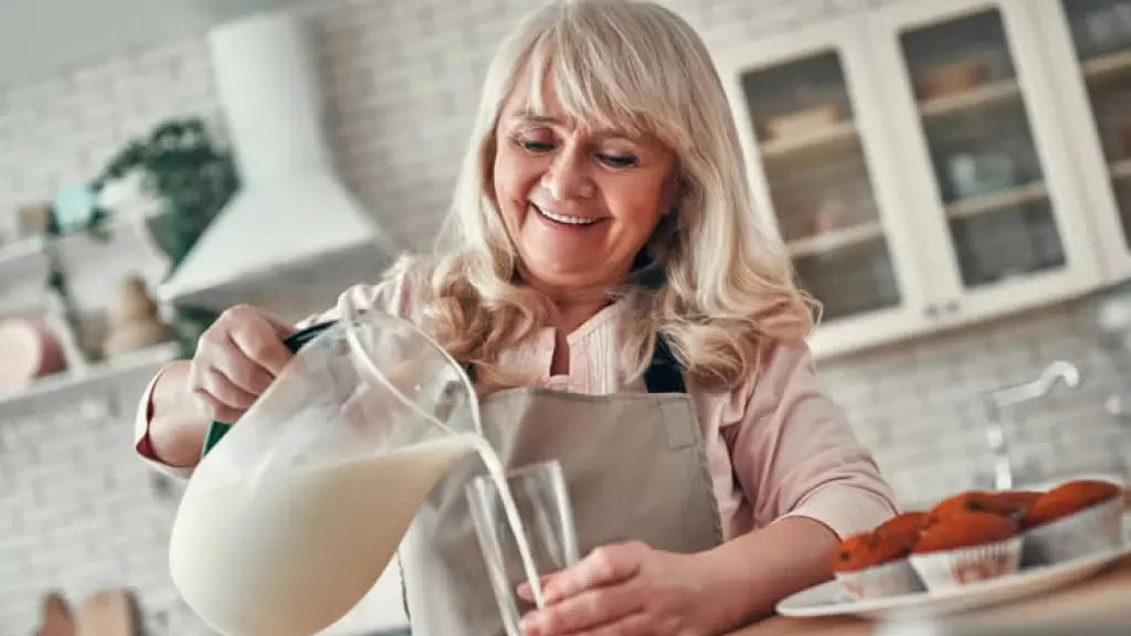 Los productos derivados de la leche, así como esta misma en formato fluido, permiten que los niños y adultos pasen hacia la vejez en un proceso más saludable.