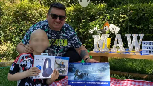 Make-A-Wish cumplió el deseo de un niño angelino: Tener una consola de PlayStation 4 