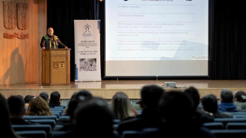 La iniciativa fue organizada por la Mesa Tripartita Regional asociada al Plan Nacional para la Erradicación de la Silicosis., Seremi de Salud