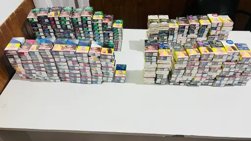 Cabrero: Delincuente fue sorprendido robando mas de dos millones en cigarrillos desde servicentro