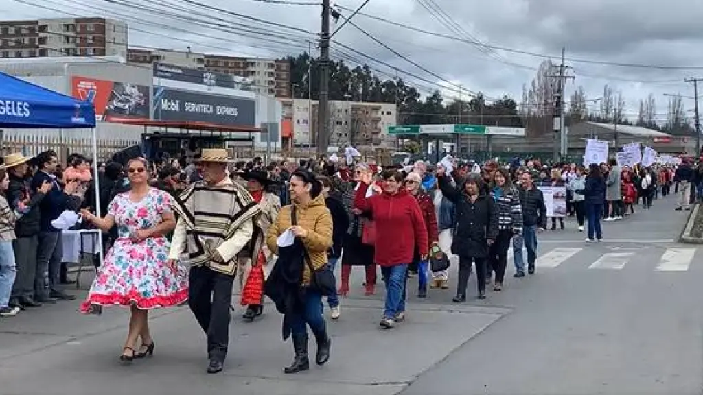 Desfile se desarrolló en la Avenida Francisco Encina., La Tribuna