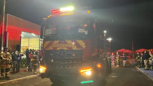 Cabrero recibe nuevo carro bomba para el sector de Charrúa