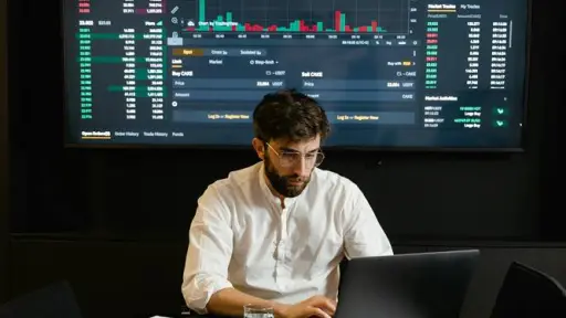 Auge de los Datos: ¿Cuáles son los profesionales especializados con mayor demanda en las empresas?