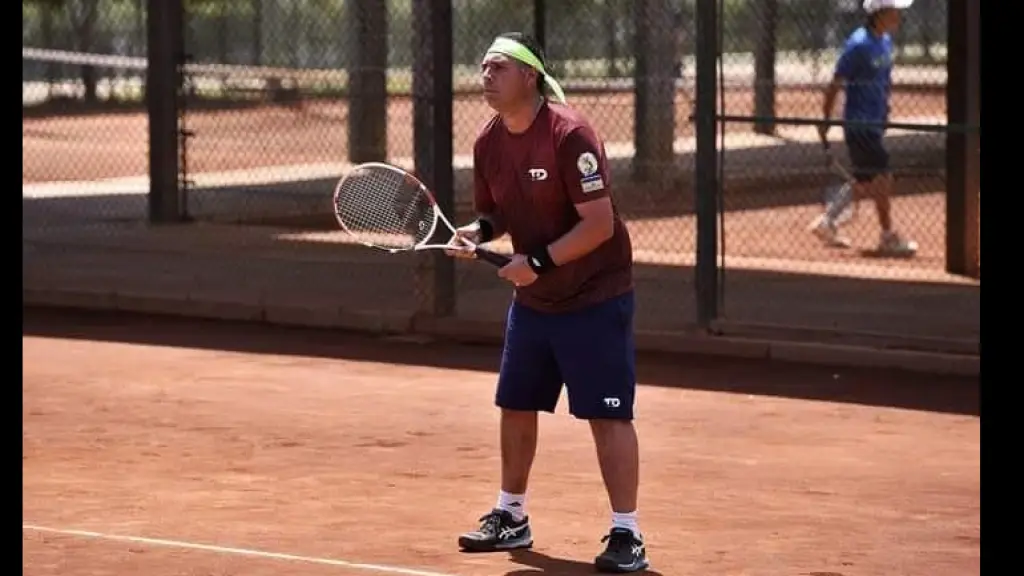 El infatigable paratenista Eduardo Pérez nuevamente quiere estar entre los mejores del tenis adaptado, La Tribuna