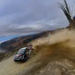 Elfyn Evans lidera el Rally de Chile tras dominar las etapas del sábado, seguido de cerca por su compañero Kalle Rovanperä. , x | @OfficialWRC