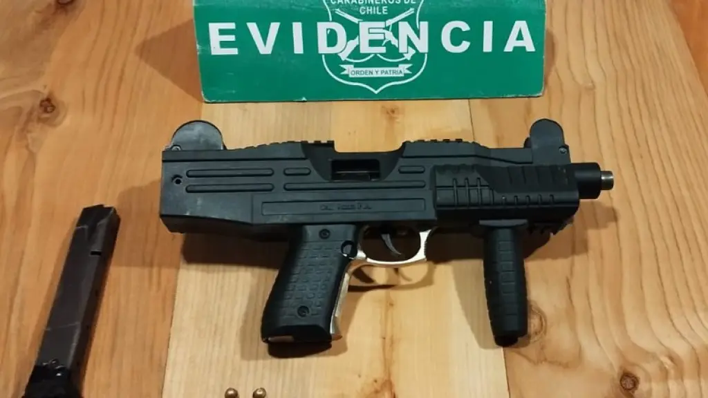 Arma Uzi incautada por Carabineros, Cedidas