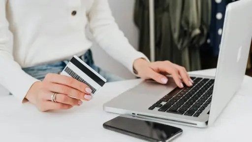 Crecen las preferencias por la banca digital en Chile: 72% de usuarios elige bancos online