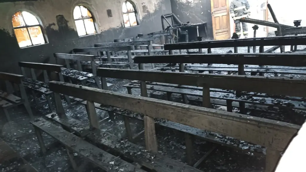 Incendio en iglesia de Laja 01 | Extraídas del Facebook de Lajatv