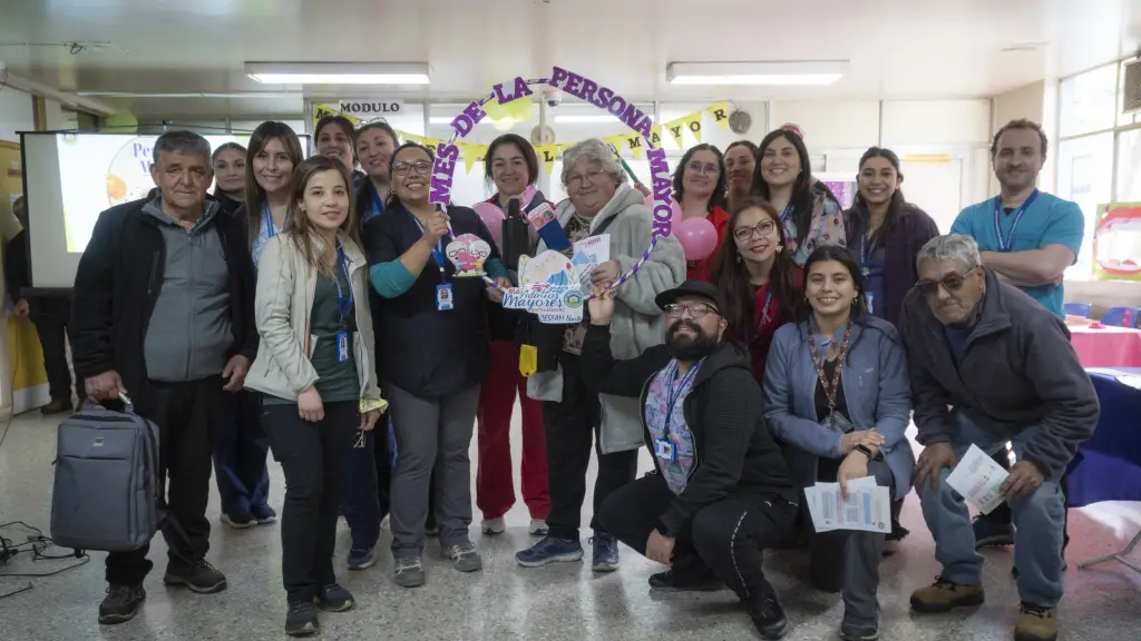 La actividad convocó a usuarios mayores de este recinto de Salud., Cedida