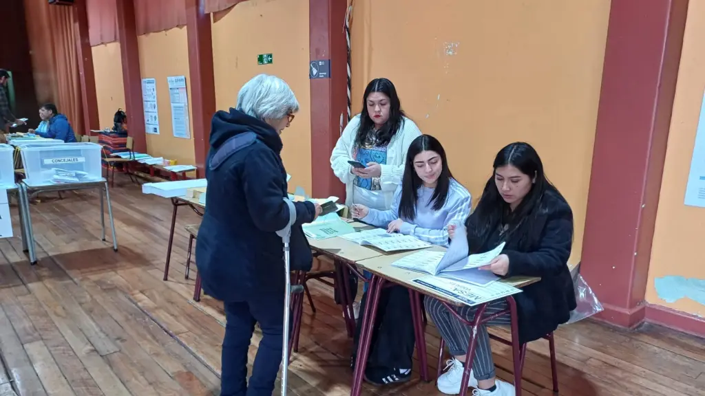 Elecciones en Escuela José de San Martín, María José Villagrán / La Tribuna