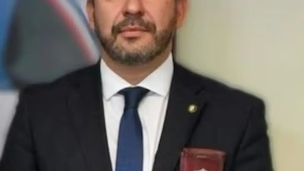 Juan Carlos Bustos, Cedida
