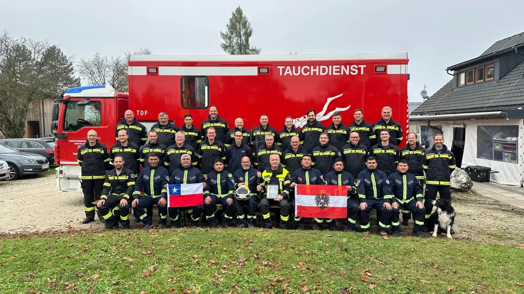 Bomberos en capacitación, Santa Bárbara