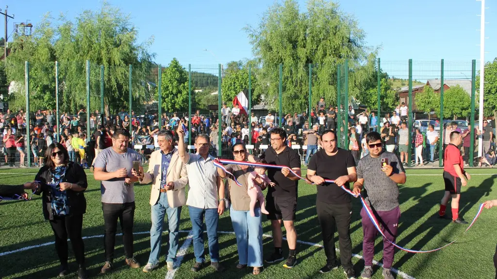 inauguración de pasto sintético , Municipalidad de San Rosendo