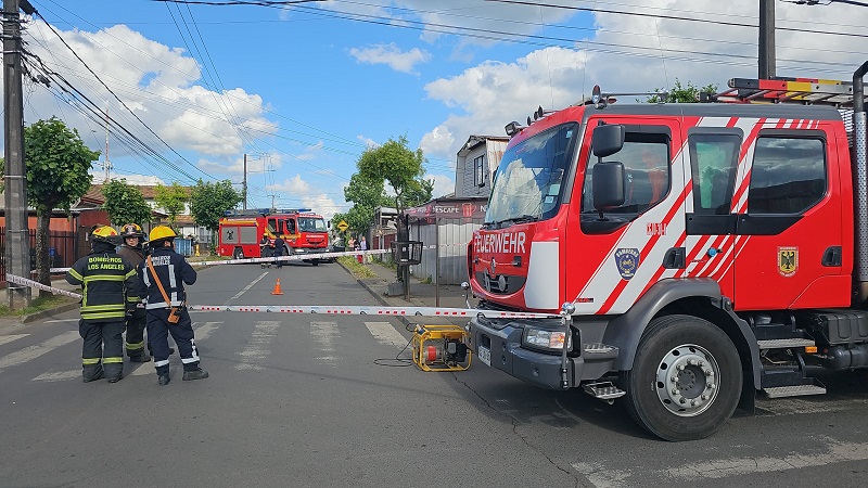 Explosión de gas en local de Los Ángeles / Bomberos