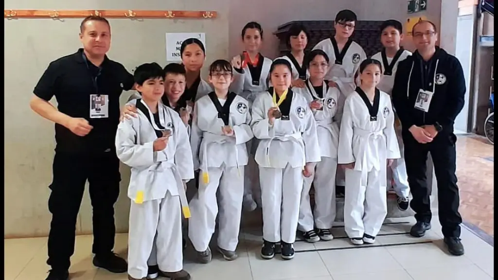 La delegación del Club Taekwondo Yeong-gam, felices por el buen nivel mostrado, La Tribuna