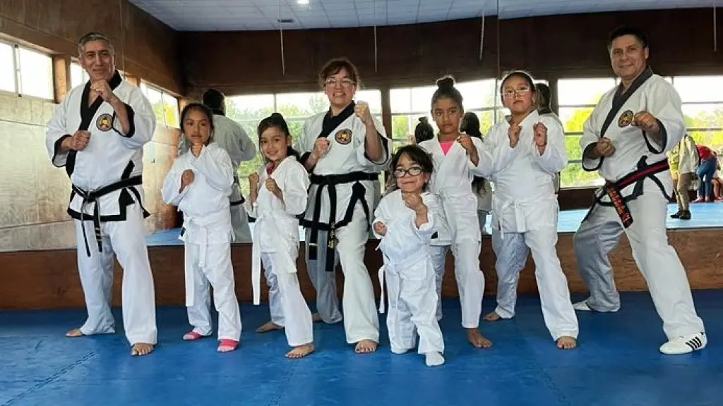 Escuela de Karate Moo Duk Kwan Tang Soo , La Tribuna