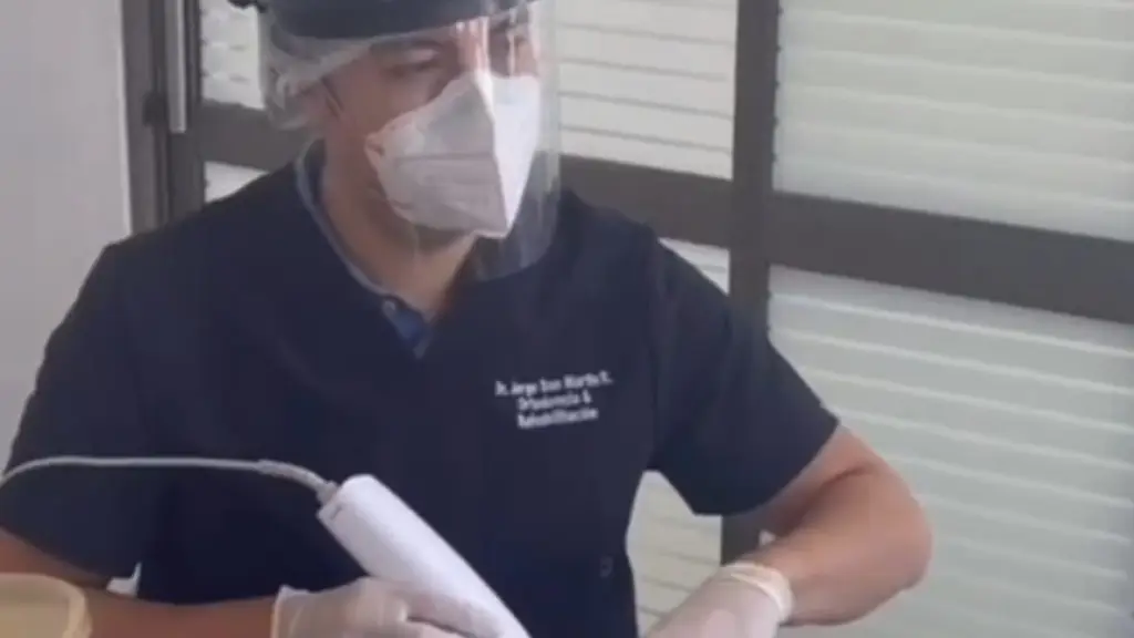 Hace casi 10 años, Jorge San Martín comenzó a formar el Centro Dental Integral San Martín, con la idea de poder atender distintas necesidades de sus pacientes en un mismo lugar.