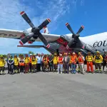 Las autoridades recibieron este domingo al avión Hércules C-130, La Tribuna