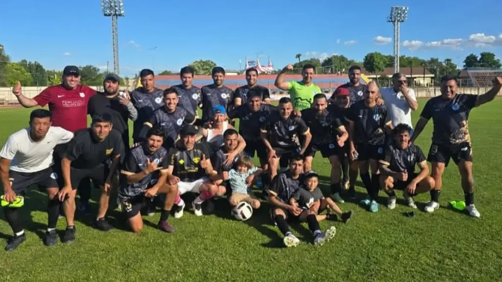 La Asociación Hualpén y su alegría tras superar de visita a la selección senior de Anfa Biobío Los Ángeles, La Tribuna