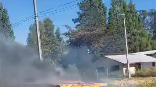 Camión en llamas moviliza a unidades de emergencia en ruta Nacimiento- Los Ángeles 