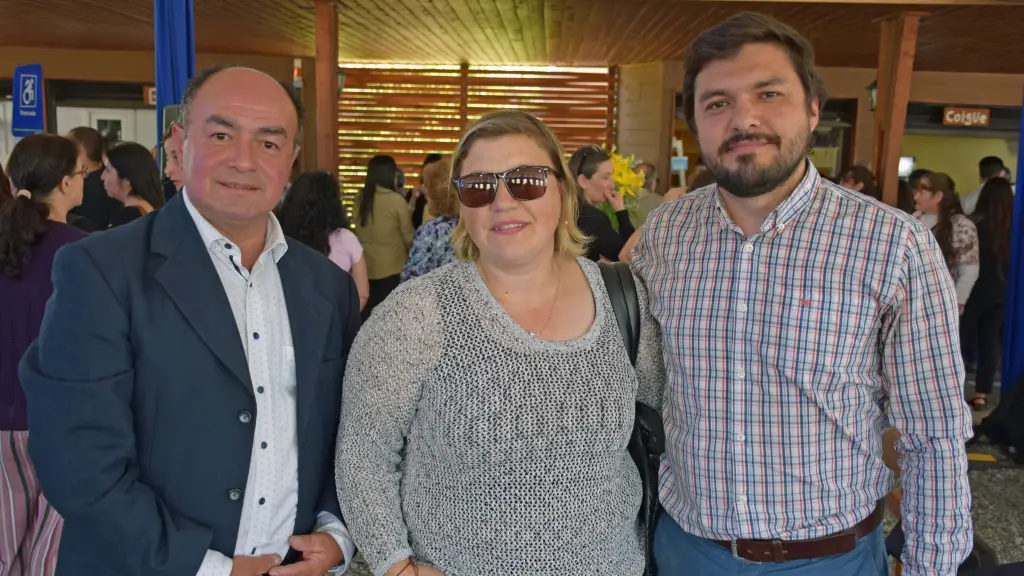 Herminio Pardo Urrutia, concejal Santa Bárbara, Mariana Silva y Rodrigo Rivera. | Diario La Tribuna