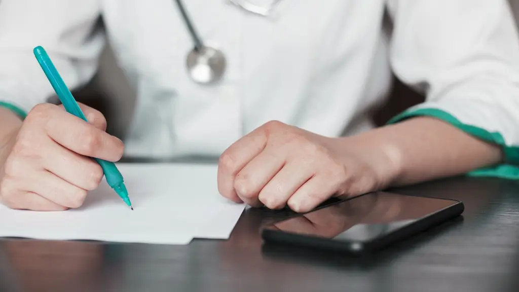 Los funcionarios de Salud notificados llevarían más de 180 días con licencia médica (continua o no) en los últimos dos años., freepik.es