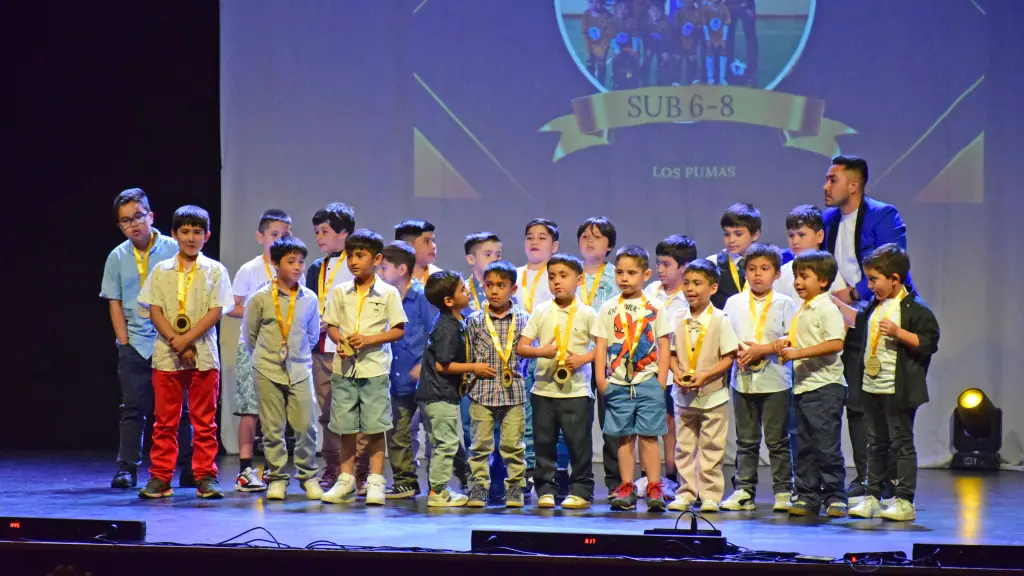 Momento de la premiación, La Tribuna