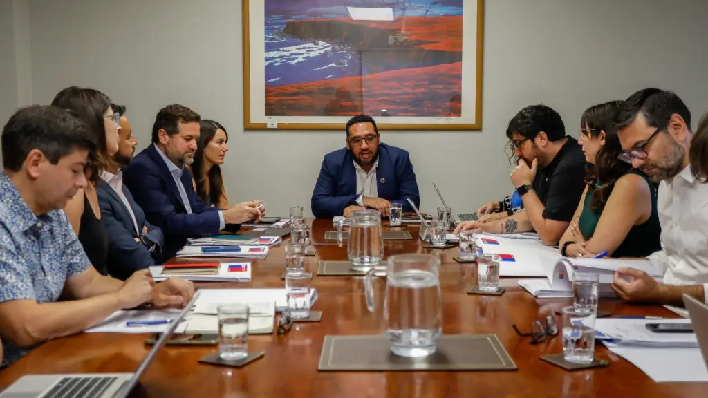 Reunión con autoridades marca el inicio de la mesa técnica para mejorar el Sistema de Admisión Escolar, Cedida