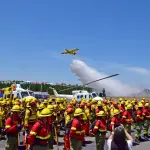 Una demostración de la capacidad de combate de incendios forestaes hizo la empresa CMPC, La Tribuna